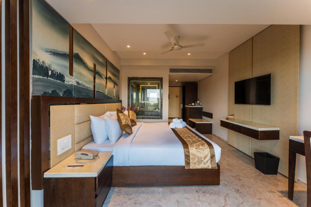 Regenta Central Imperial Candolim Goa Exterior foto