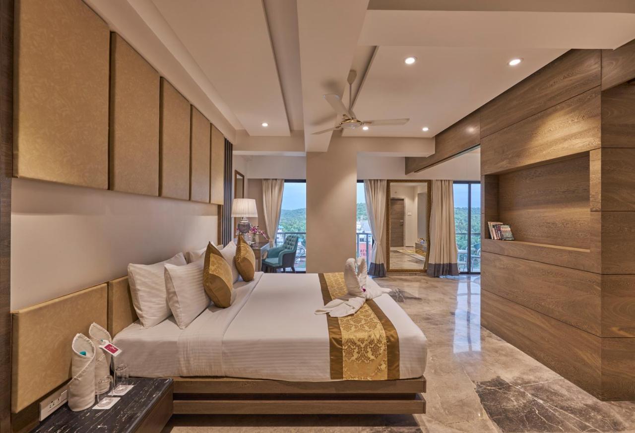 Regenta Central Imperial Candolim Goa Exterior foto